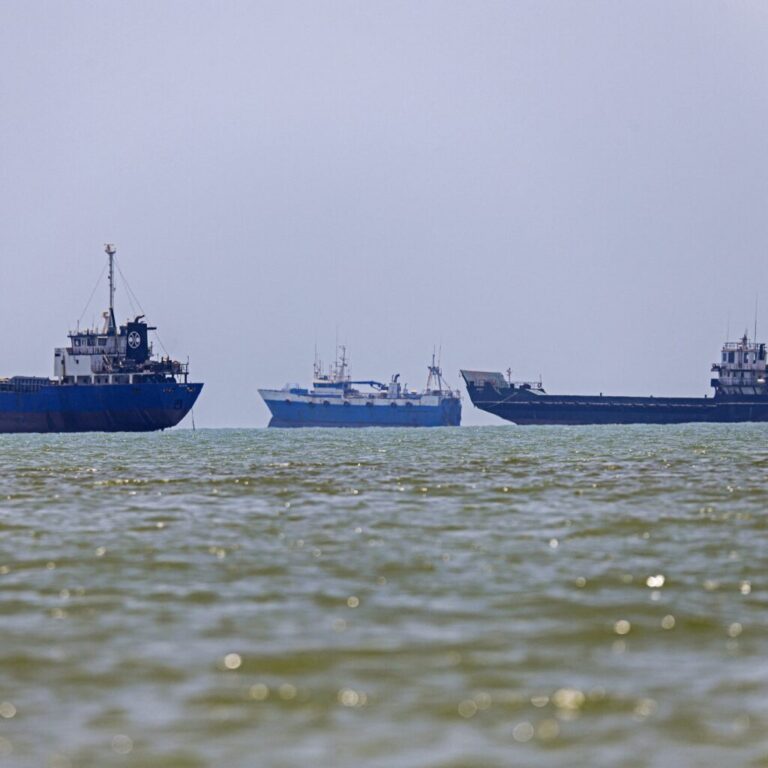 From Hormuz to Suez: the chokepoints of global power
