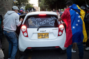 Venezuelans in Colombia scramble to send aid as earthquakes death toll increases
