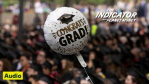 Who should new grads boo more? AI or remote work?