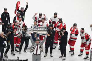 Hurricanes use stifling defense to win the Stanley Cup