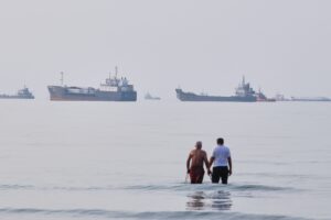 U.S. and Iran escalate strikes across Mideast