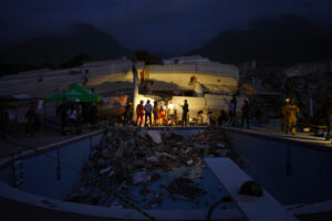 Rescue turns to recovery in Venezuela
