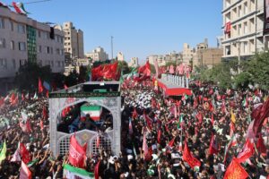 U.S. and Iran exchange intensifying fire across Mideast, threatening ceasefire deal