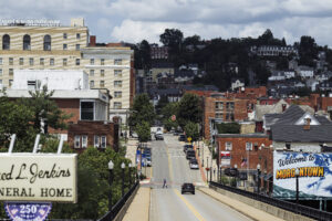 West Virginia paid digital nomads to move there during COVID. Many are staying