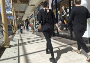 Businesses are getting tariff refunds. Why aren’t consumers getting their cut?