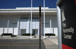 Before an emergency hearing, the Kennedy Center’s board threatens to demolish it