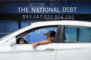 U.S. debt tops $40 trillion. And, new census report Trump is touting raises concerns