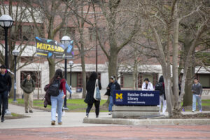 University of Michigan won’t use letter grades for some freshmen next fall
