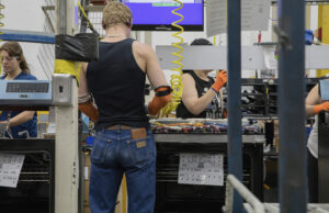 Made in America: How AI is keeping this U.S. factory competitive
